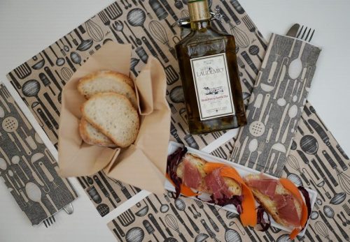 Infibra držač pribora za jelo Brunch Brunch sa 2 sloja 38x38 bijela salveta 125/1